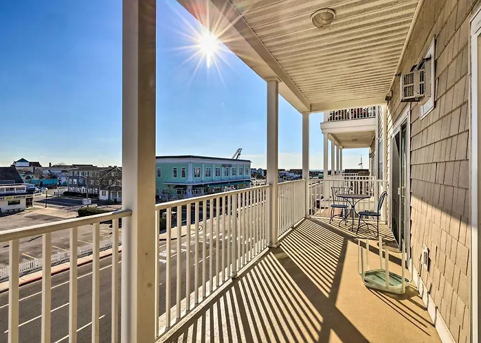 Balcony W/ Inlet View: Dtwn Ocean * Ocean City