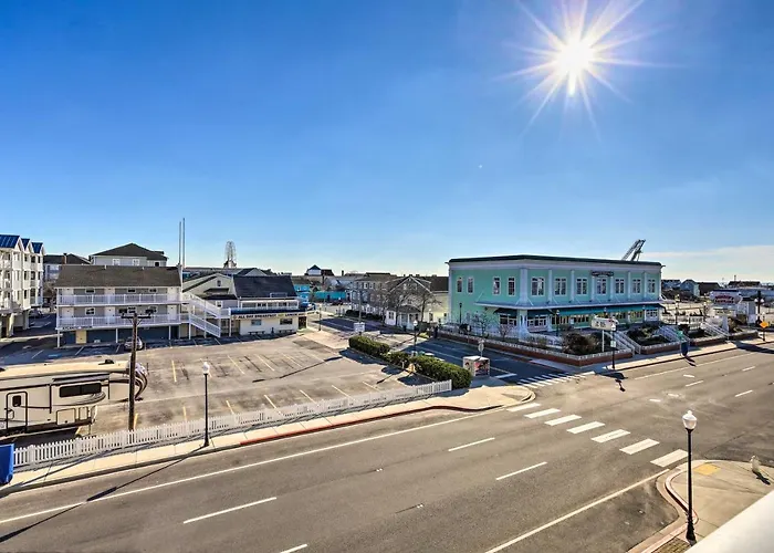 Holiday home Balcony W/ Inlet View: Dtwn Ocean *